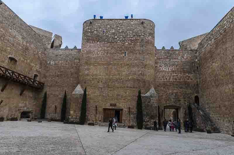 Cuenca - Belmonte 13 - castillo de Belmonte.jpg